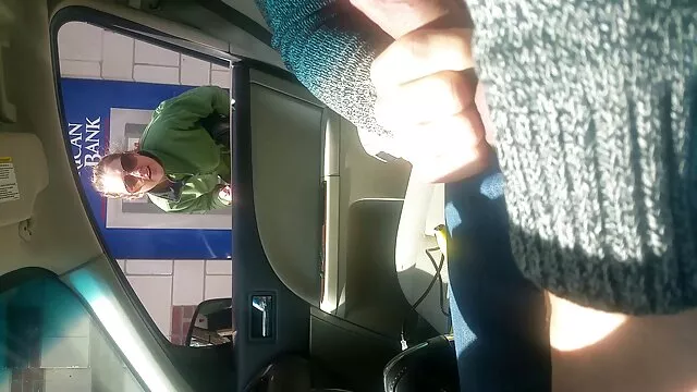 तातो कुखुराले आफ्नो लेस्बियन GF को योनीलाई आफ्नो डिल्डोले चुद्छ जब सम्म ऊ कम्म गर्दैन