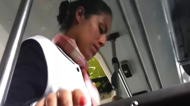 ट्याटो गोरा बेबे रीडले कुकुर फकाउँछ