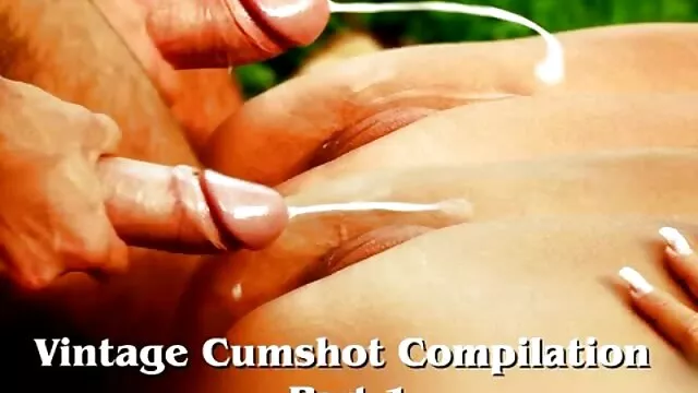 Buxom गोरा वेश्या क्याट्रिन मोस साँचो काउगर्ल जस्तै डिक सवारी गर्छिन्